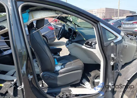 2023 Chrysler Pacifica Touring L from USA, damaged, VIN 2C4RC1BG9PR532751